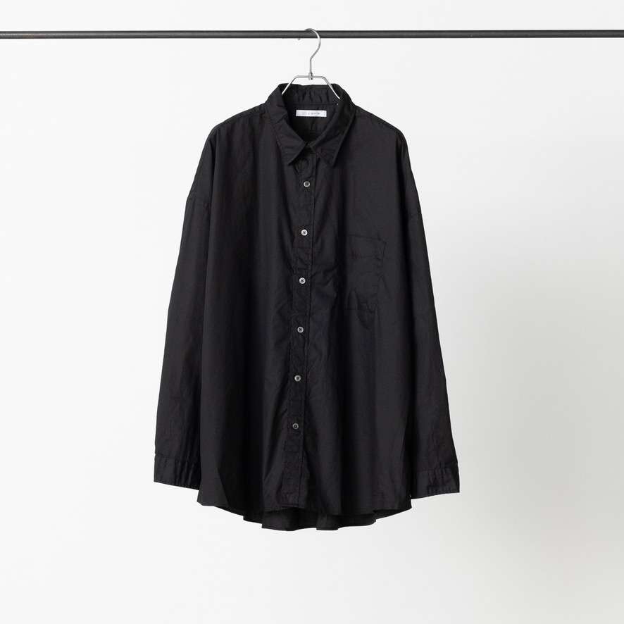 キャッタのレギュラー ワイドシャツ ブロードブラック、ゆったりした黒の長袖シャツの画像