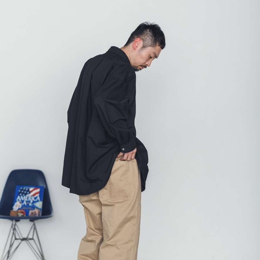 REGULAR WIDE SHIRT-BROAD BLACK - CATTA/カッタ公式オンラインストア