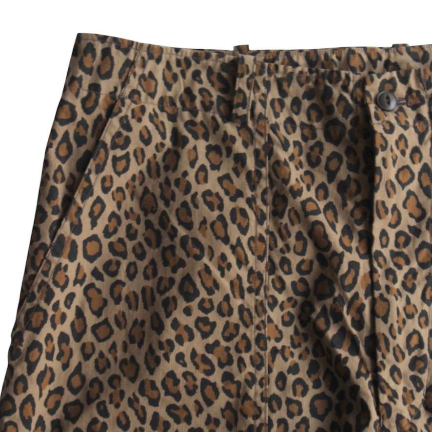 CATTAのベイカーパンツリップストップレオパード柄、耐久性のある素材とスタイリッシュなデザインのズボン画像